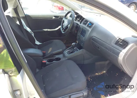 2015 Volkswagen Jetta 2.0L S from USA, damaged, VIN 3VW2K7AJXFM202463